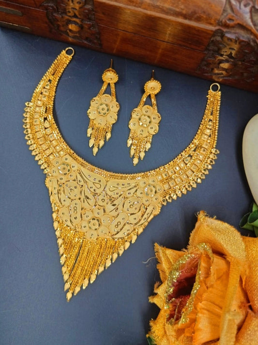 1GM GOLD SHORT NECKLACE