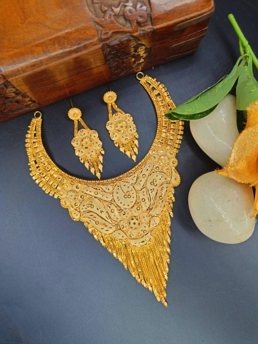 1GM GOLD SHORT NECKLACE